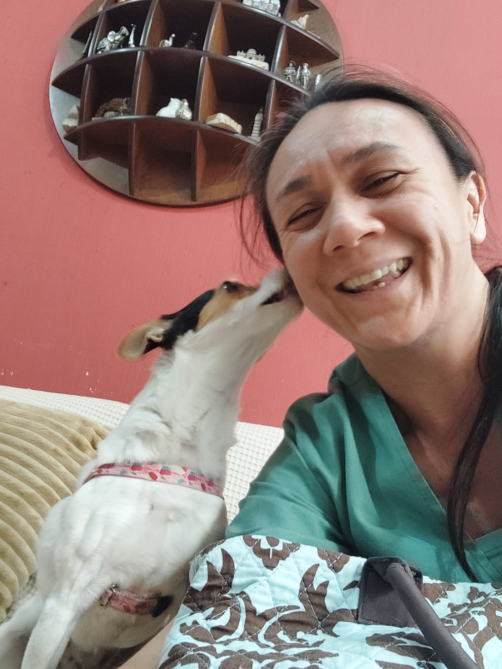 Dra. Patrícia Wong com um pet